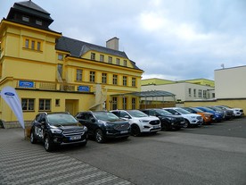 Ford SUV den