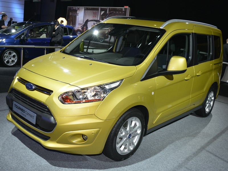 Prostorný i úsporný Ford Tourneo Connect