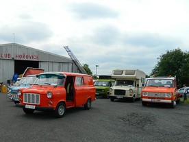 Historické vozy Ford Transit
