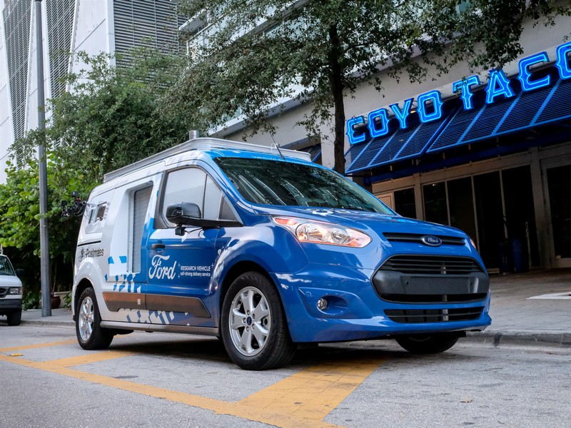 Autonomní Ford na Floridě rozváží zboží