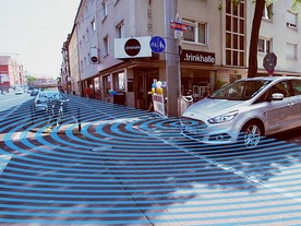 Ford s kamerou v úhlu 180°