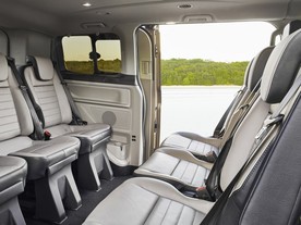 Ford Tourneo Custom 2017