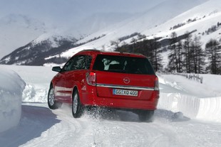 autoweek.cz - Europ Assistance radí, jak se připravit na zimní dopravu 
