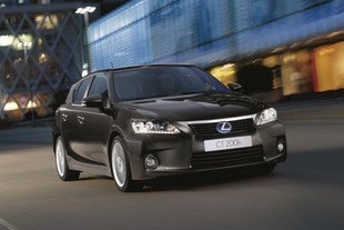 autoweek.cz - Lexus CT 200h na trh
