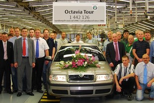autoweek.cz - Ukončení výroby první generace Octavia Tour