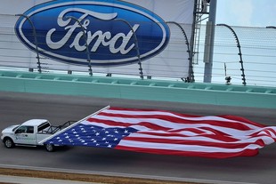 autoweek.cz - Prosincové překvapení v USA