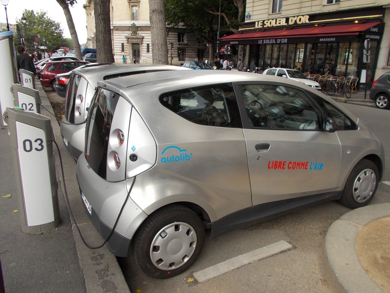 Francie jde do věku elektromobility