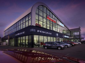 autoweek.cz - Auto Palace prodejcem vozů Peugeot