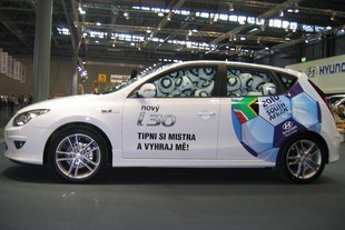 autoweek.cz - Hyundai i30 a Santa Fe v nové podobě
