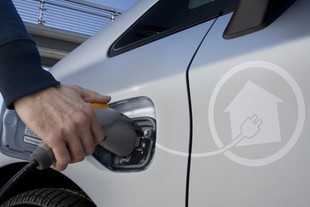 autoweek.cz - Japonsko chce jezdit na elektřinu