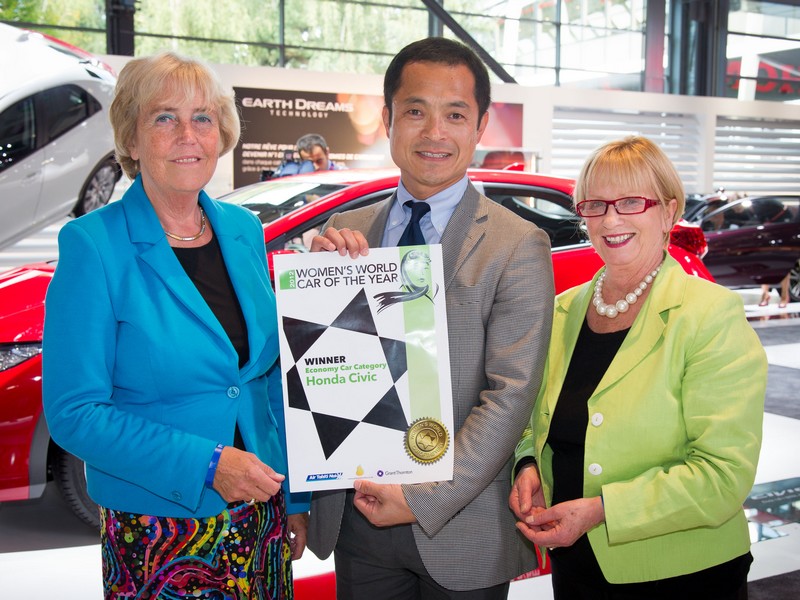Civic získal ocenění the Women’s World Car of the Year 2012