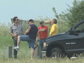 autoweek.cz - Opilí a fetující pracovníci Chrysleru opět vyrábějí auta