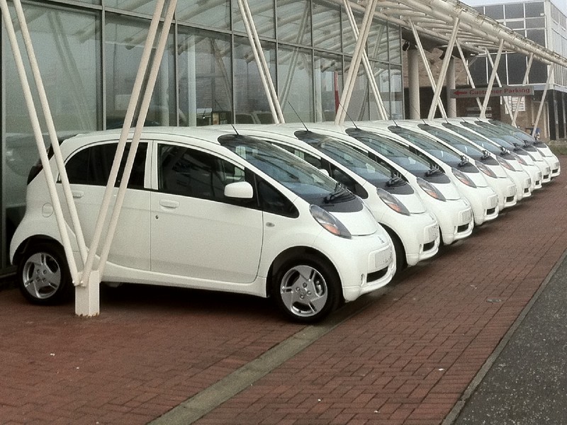 Největší dodávka elektromobilů i-MiEV zahájena