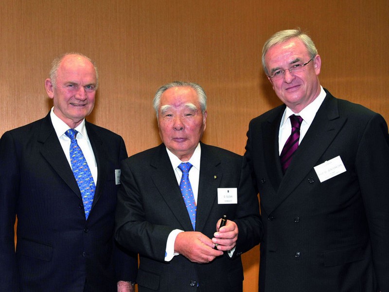 Osamu Suzuki vs. Martin Winterkorn