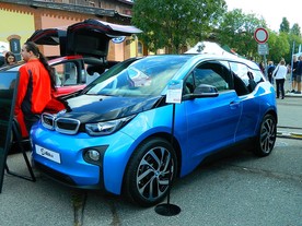 Novinka v nabídce Alza: BMW i3