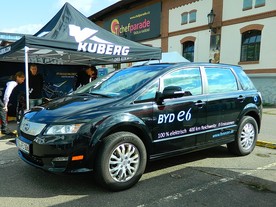 BYD e6