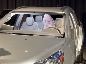 Centrální airbag GM-Takata
