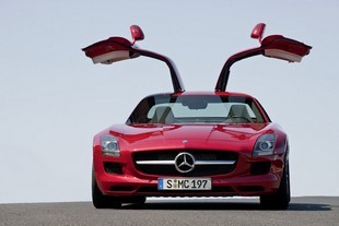 Mercedes-Benz SLS AMG