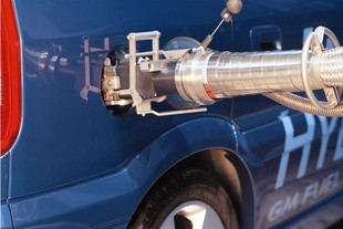 Opel HydroGen3 - tankování
