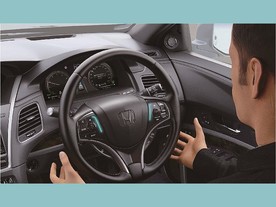 Legend Hybrid EX se systémem Sensing Elite Safety System