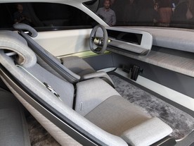 Hyundai 45