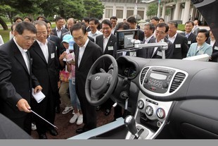 Hyundai BlueOn FSEV - prezentace u Cheong Wa Dae
