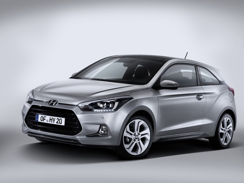 Hyundai představil i20 s třídveřovou karoserií