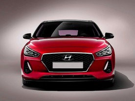 Hyundai i30 - kaskádovitá maska chladiče