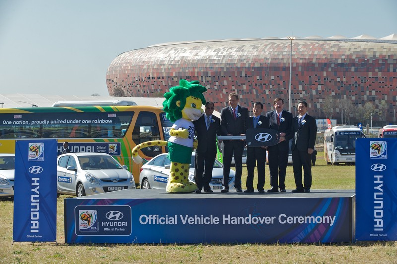 Hyundai bude přepravovat všechny týmy na MS ve fotbale 2010 