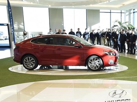 10 let HMMC - i30 fastback