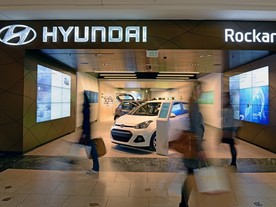Hyundai Rockar v hypermarketu Bluewater