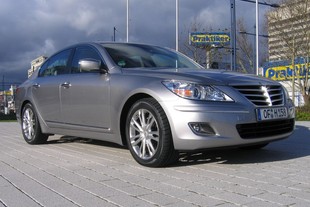 Hyundai Genesis