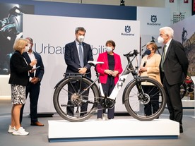 IAA Mobility 2021 - Markus Söder, Hildegard Müllerová, Angela Merkelová a Winfried Kretschmann