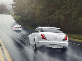 Jaguary AWD XJ a XF