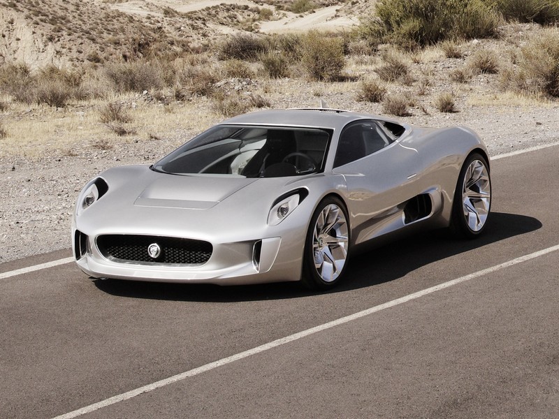 Jaguar C-X75 - nádhera s turbínou