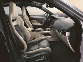 Jaguar F-Pace SVR 