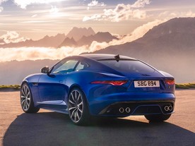 Jaguar F-Type R MY2021