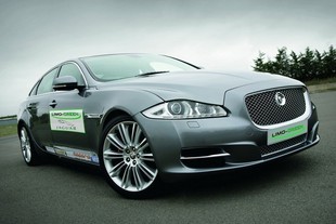 Jaguar XJ Limo-Green