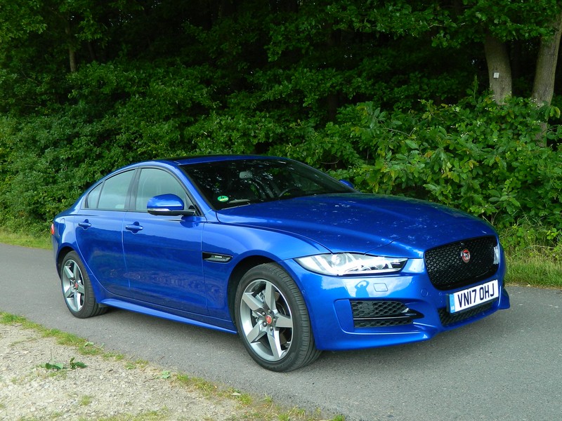 Jaguar XE – vylepšení pro modelový rok 2018