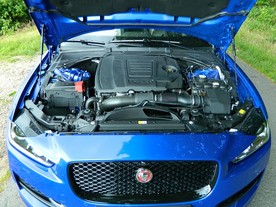 Jaguar XE 25t AWD R-Sport MY18