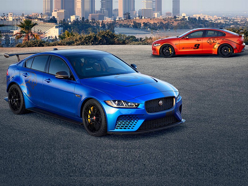 Jaguar XE SV Project 8 se představil v Laguna Seca