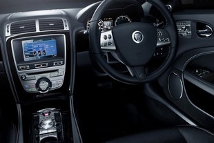 Jaguar XKR Black Pack