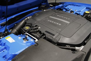 Jaguar XKR-S motor