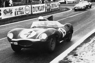 Vítězný Jaguar D-type z roku 1956