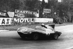 Vítězný Jaguar D-type z roku 1957