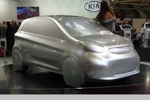 Kia ! na autosalonu v Bologni