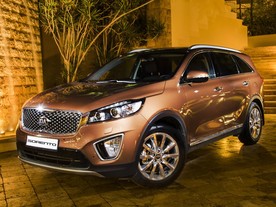 Kia Sorento UM