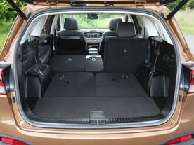Kia Sorento UM