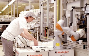 HRC pracoviště s kolaborativním robotem KUKA LBR iiwa