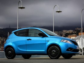 Lancia Hybrid EcoChic Ypsilon